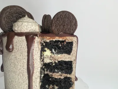 Rebanada de Manjar con Oreo