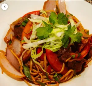 Tallarín saltado mixto
