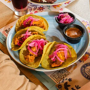Tacos de cochinita orden