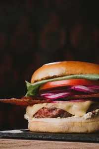 Clásica queso y tocineta