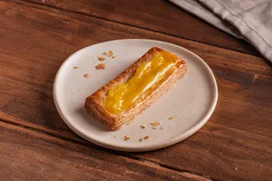 Facturita con Crema Pastelera