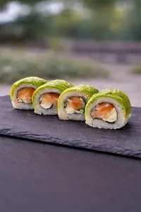 Avocado Roll Salmón
