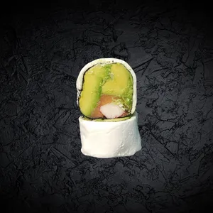 Akura (Oriental) (salmón,kanikama,palta,ciboulette)