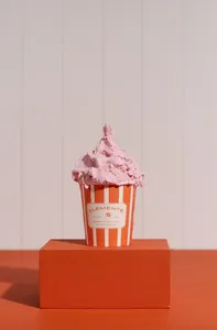 1/2 Litro Fresas con crema