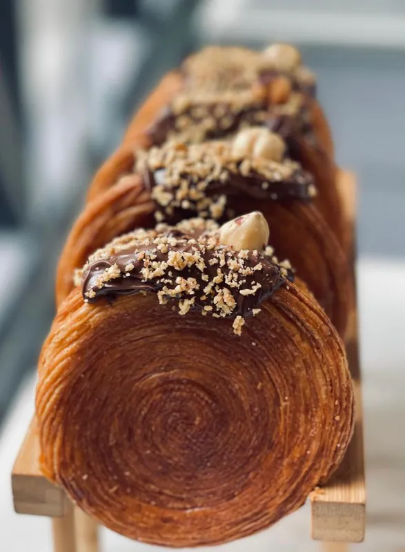 Rolling ferrero
