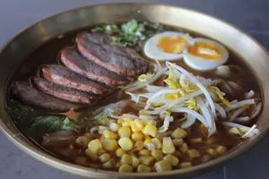 Ramen con fetuccini