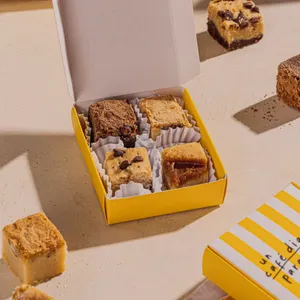 4 mini brownies