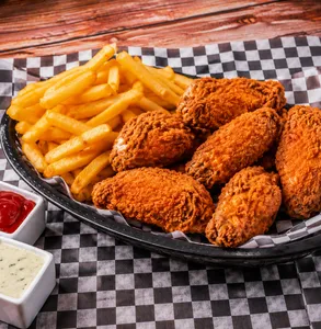 Alitas Con Papas Fritas - 6 Unidades
