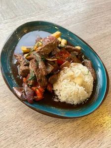 Lomo Saltado