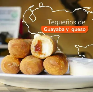 Tequeños de guayaba y queso