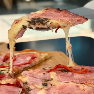 Pizza Jamón-morrón