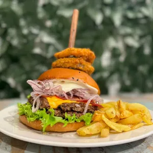 Burger Ossandón