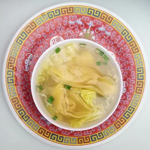 Sopa wonton con tallarin