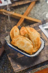 Empanadas de camarón - queso