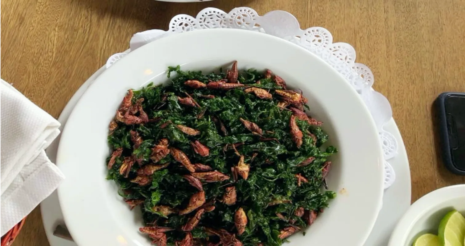 Perejil con Chapulines