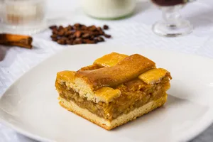 Kuchen De Manzana
