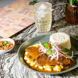 Lengua Estofada