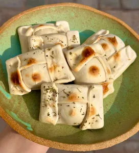 Empanadas cocktail Napolitanas 10 unidades