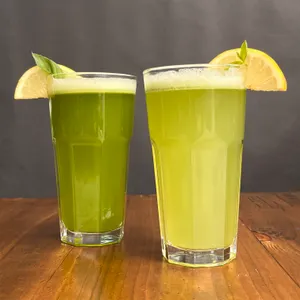 Limonada Menta Jengibre
