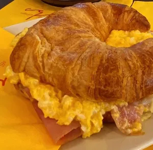 Croissant Bologna