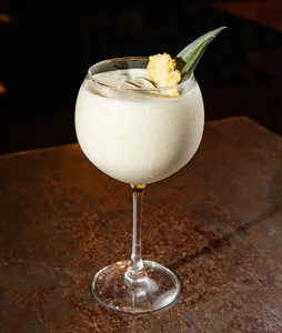 Piña Con Yerbabuena