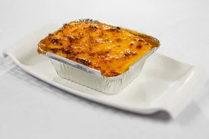 Pastel de choclo + Lata Bebida