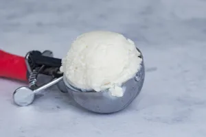 1 Bola de Helado Vainilla