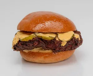 Que Chicken Classic Sandwich