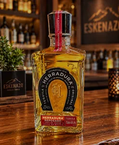 Shot La Herradura