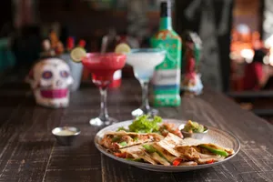 QUESADILLA + DIP + MARGARITA