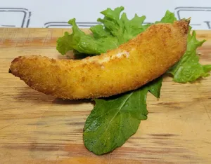 1 Ají Verde Relleno de Queso Apanado Frito