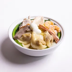 Sopa Wantán Especial