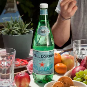 San Pellegrino - Agua con gas italiana (1000 ml)