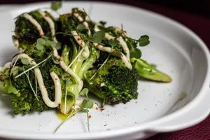 Brócoli y chimichurri