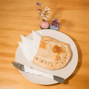 Empanada Camarón Queso Ciboulette