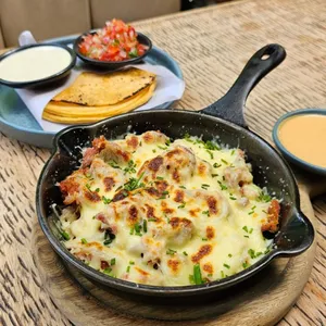 Cacerola Gratinada de Chorizo