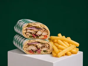 Shawarma Palestino Mediano Pollo + Papas Fritas