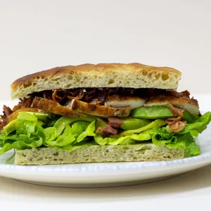 Sanduche Pollo de la Vega