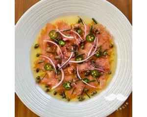 Salmón En Salsa De Camarones