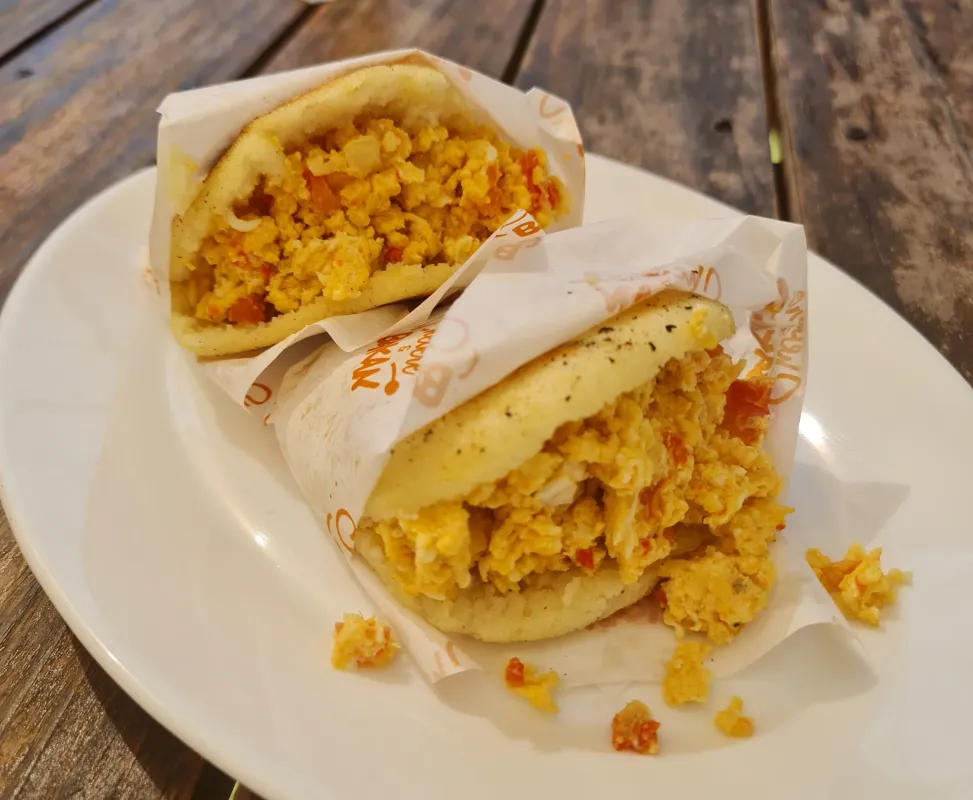 Porción Arepas perico