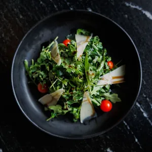 Ensalada de Arúgula con Parmesano