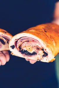 Mini Pan de Jamon