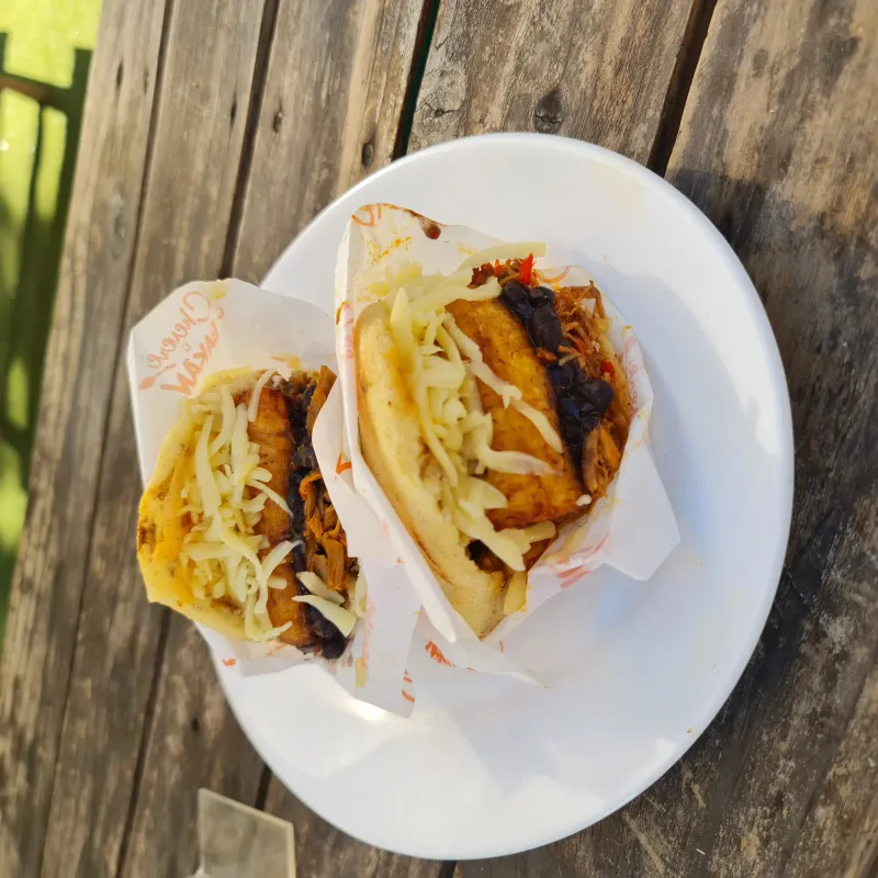 Porción Arepas pabellón