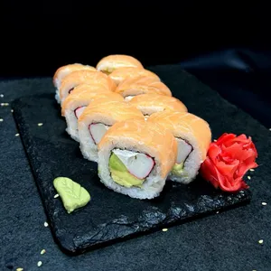 Kani Sake Roll