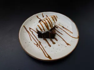 Brownie de Chocolate con Helado