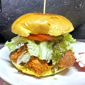 Sandwich vegano COMPLETA- ITALIANA- CHACARERA
