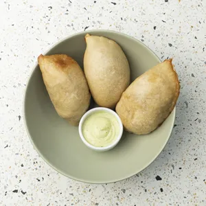 Empanadas Argentinas De Pollo