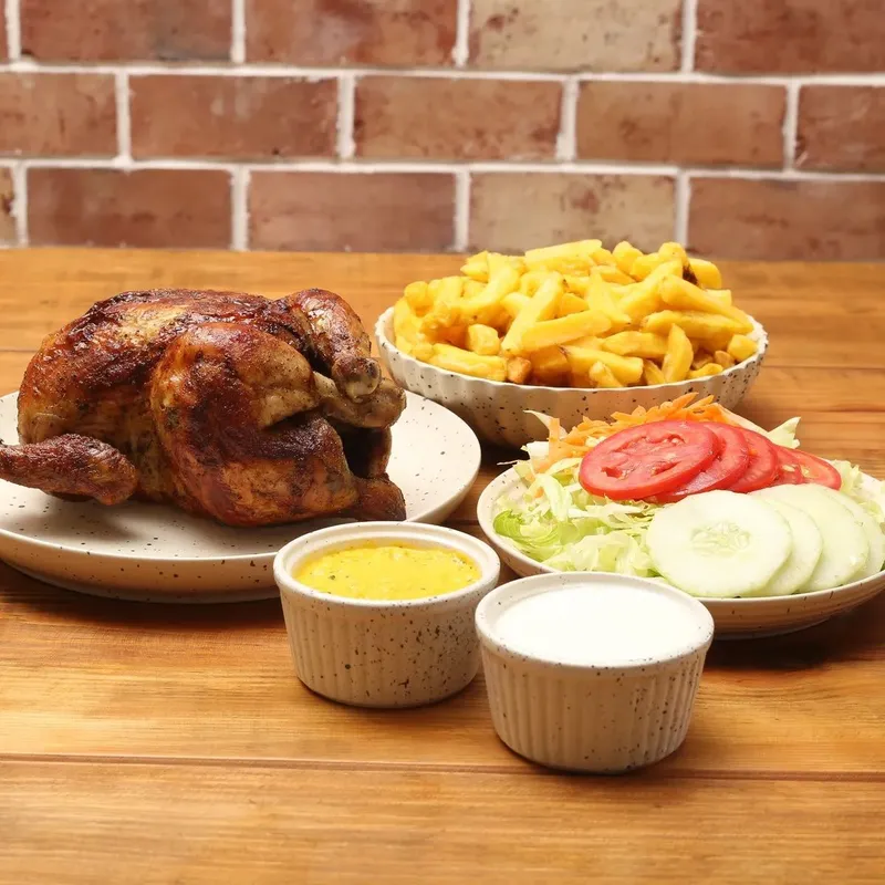 Pollo entero a la brasa
