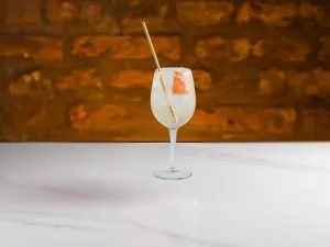 Chardonnay spritz