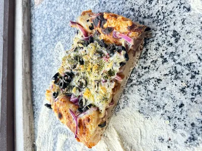 Trozo individual Onion fugazza (🍃)